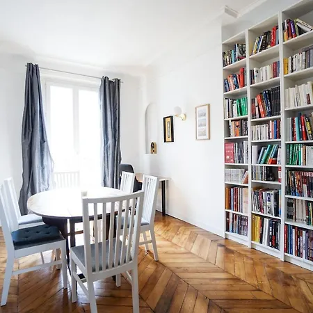 Apartment Spacious Flat With View On The Sacre Coeur Paris
